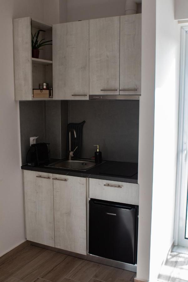 Langi Apartments Missolonghi ภายนอก รูปภาพ